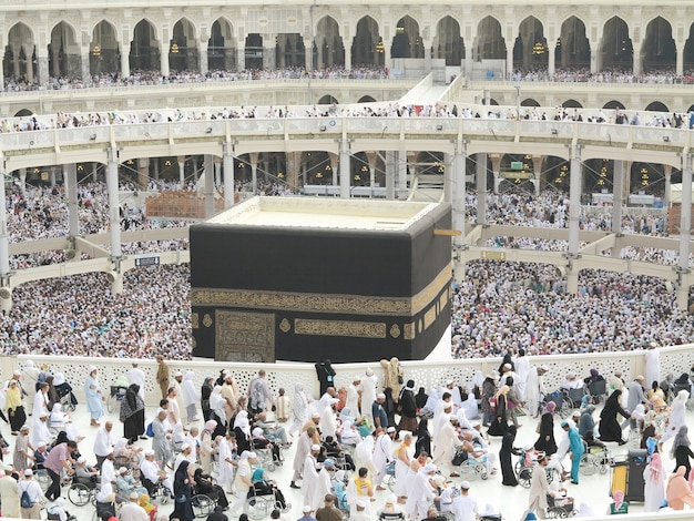 journey-hajj-holy-mecca-high-quality-photo-high-quality-photo_21730-14396